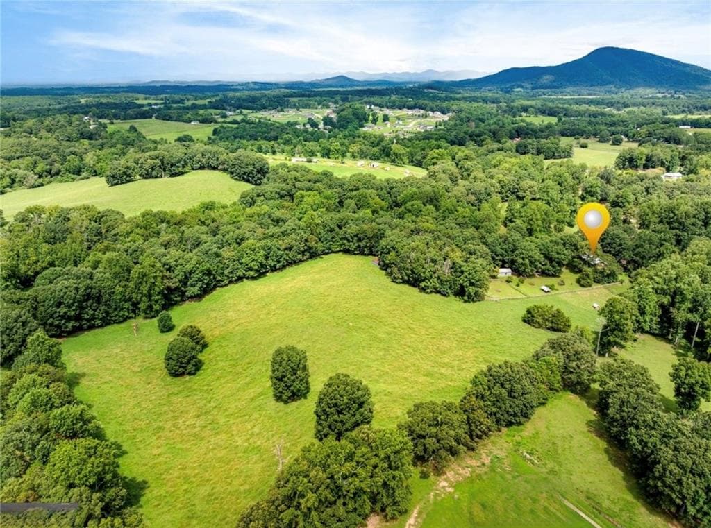 3 bedroom, 2 bathroom single family residence sold at 6223 Hulsey Road, Clermont, GA 30527