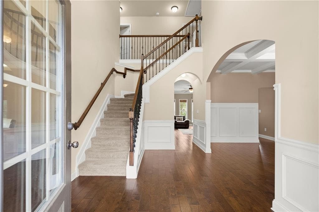 5 bedroom, 4 bathroom, 3,094 sq ft single family residence under contract at 3955 Deer Run Drive, Cumming, GA 30028 — photo 2