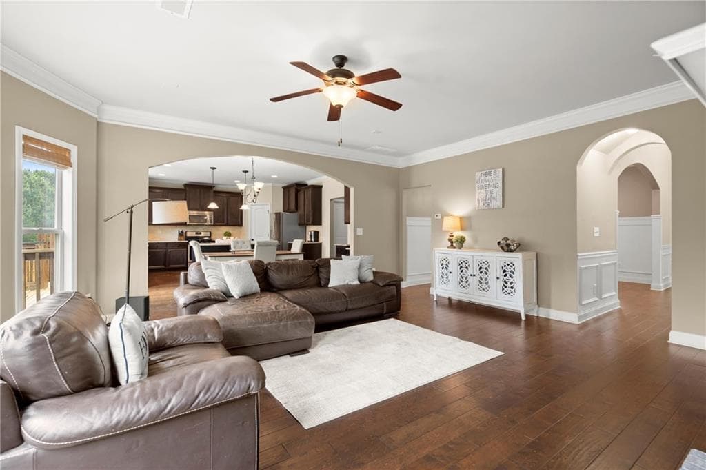 5 bedroom, 4 bathroom, 3,094 sq ft single family residence under contract at 3955 Deer Run Drive, Cumming, GA 30028 — photo 3