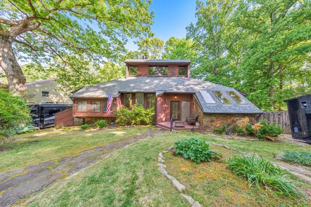 2839 Meadow Drive, Marietta, GA 30062 — most recent listing photo