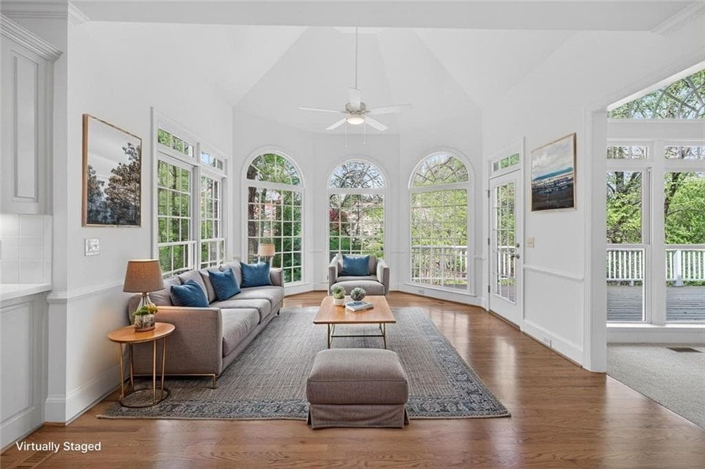 5 bedroom, 4 bathroom, 4,331 sq ft single family residence under contract at 6130 Banbury Court, Suwanee, GA 30024 — photo 5