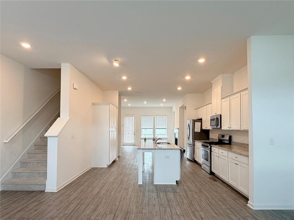 4 bedroom, 4 bathroom, 2,289 sq ft townhouse for rent at 711 Cordele Lane, Sugar Hill, GA 30518 for $2,500 a month — photo 2