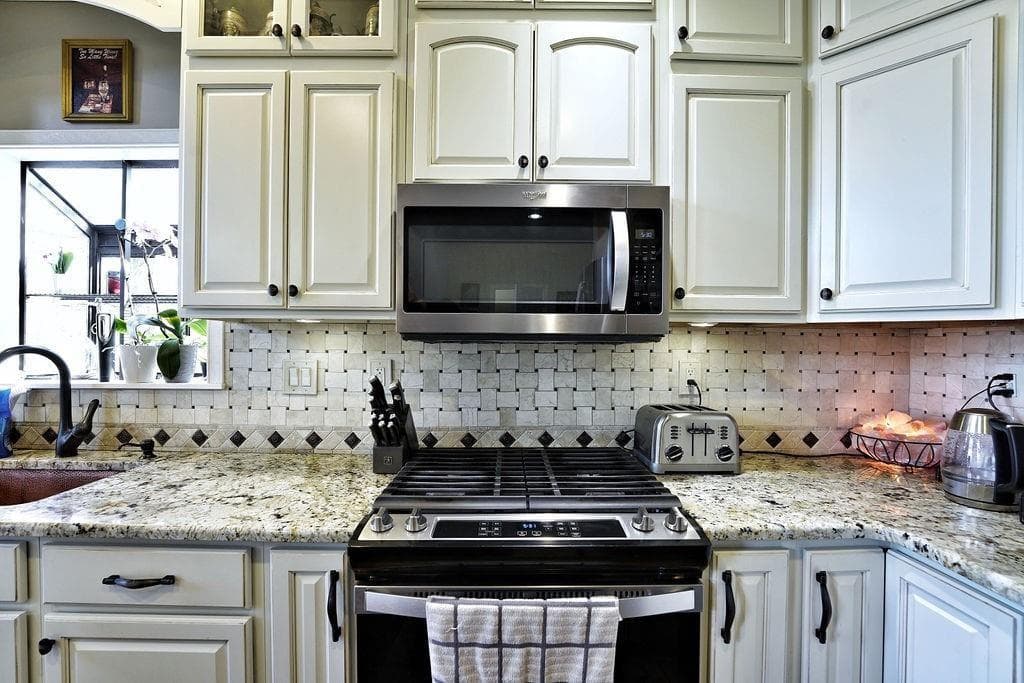 3 bedroom, 3 bathroom, 2,552 sq ft single family residence for sale at 1142 Ridgeview Drive, Jasper, GA 30143 — photo 7