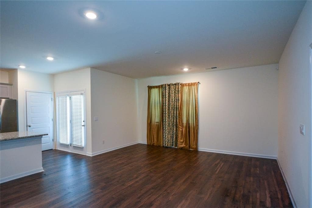 3 bedroom, 2 bathroom, 1,473 sq ft single family residence under contract at 8594 Seabiscuit Road, Lithonia, GA 30058 — photo 8