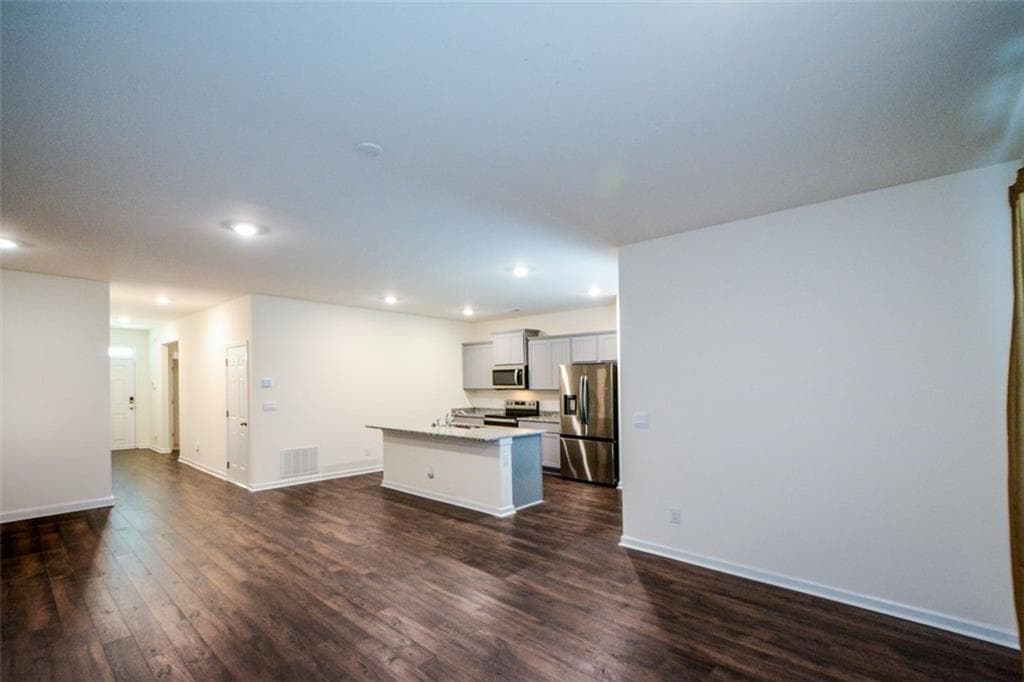 3 bedroom, 2 bathroom, 1,473 sq ft single family residence under contract at 8594 Seabiscuit Road, Lithonia, GA 30058 — photo 9
