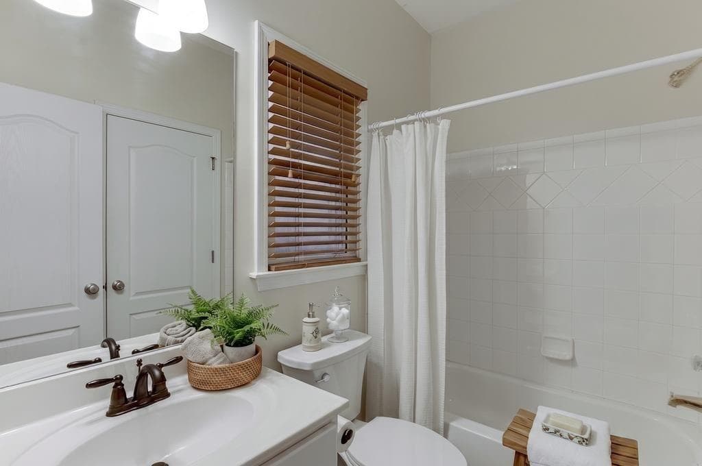 5 bedroom, 3 bathroom, 3,115 sq ft single family residence under contract at 1830 Sanborne Way, Dacula, GA 30019 — photo 10