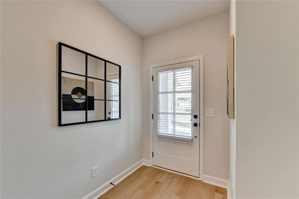 3 bedroom, 4 bathroom, 1,824 sq ft townhouse for sale at 1927 Audra Alley, Kennesaw, GA 30144 — photo 2