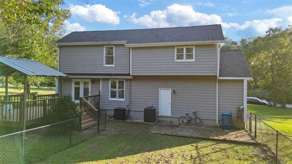 3 bedroom, 3 bathroom single family residence for sale at 359 Scenic Lane, Auburn, GA 30011 — photo 4