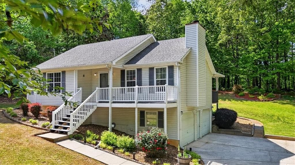 3 bedroom, 2 bathroom, 1,222 sq ft single family residence for sale at 402 Deer Run, Jasper, GA 30143 — photo 2