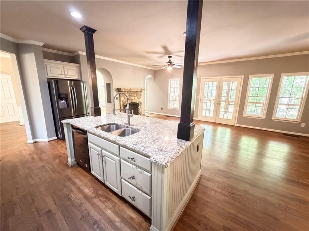 4 bedroom, 4 bathroom, 4,402 sq ft single family residence for sale at 300 Ridgeview Trace, Canton, GA 30114 — photo 4
