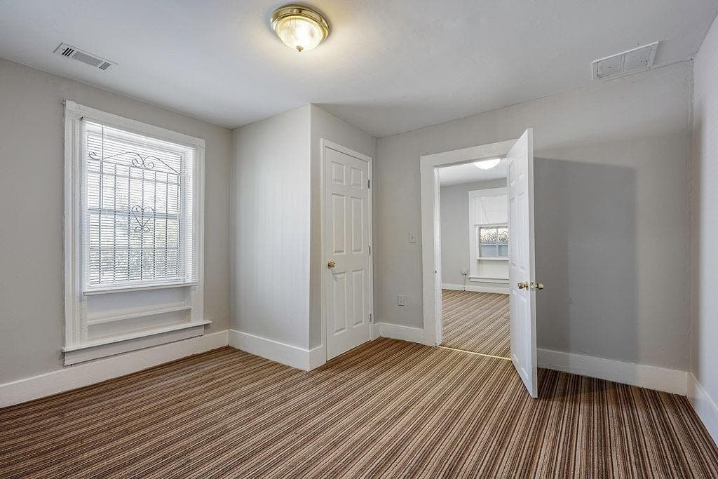 2 bedroom, 1 bathroom, 962 sq ft single family residence for sale at 184 Dahlia Avenue, Atlanta, GA 30314 — photo 9