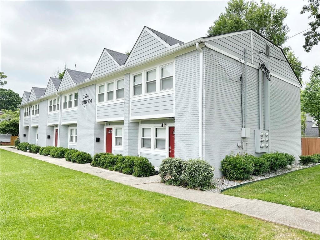 other for sale at 1749 Hawthorne Avenue, College Park, GA 30337 — photo 2