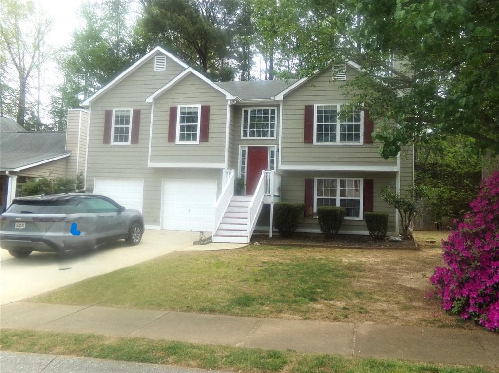 4 bedroom, 3 bathroom, 2,059 sq ft single family residence for sale at 2642 Lake Park Bend, Acworth, GA 30101 — photo 2