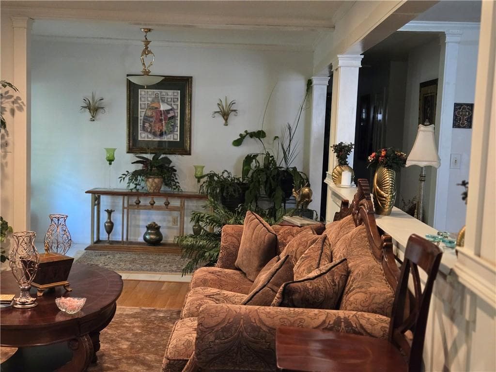 3 bedroom, 3 bathroom, 1,644 sq ft single family residence for sale at 2900 Cherry Blossom Lane, Atlanta, GA 30344 — photo 8