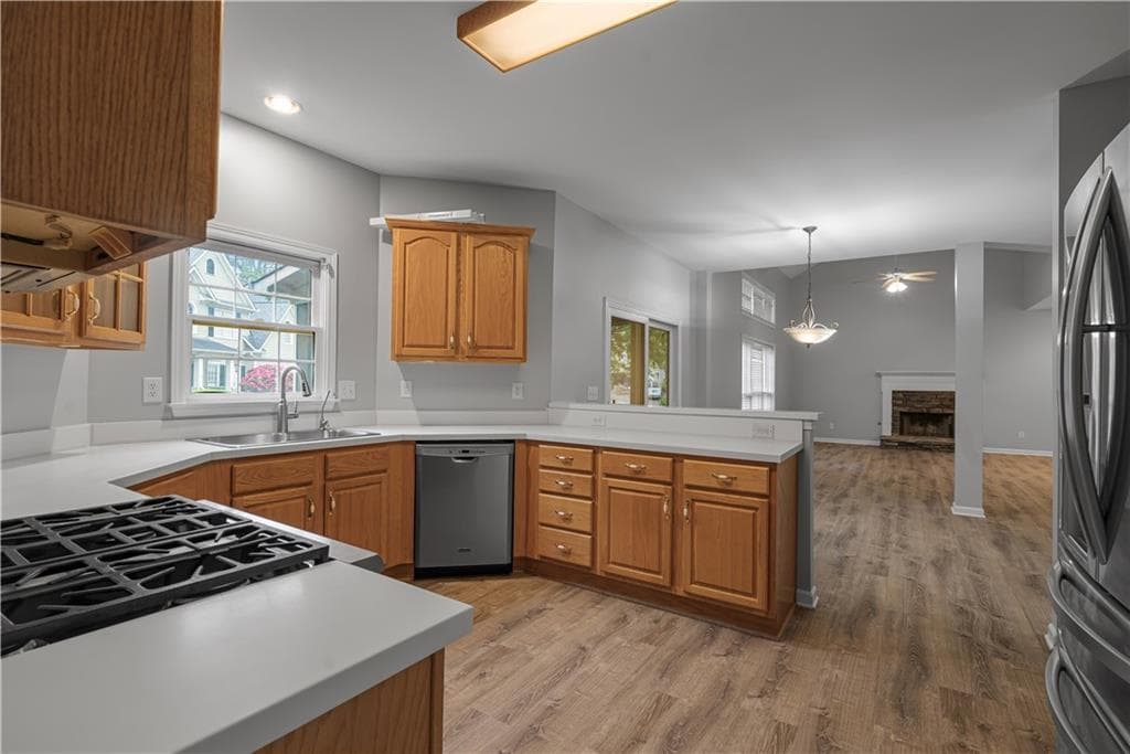 5 bedroom, 4 bathroom, 3,419 sq ft single family residence for sale at 5250 Amberton Court, Powder Springs, GA 30127 — photo 7