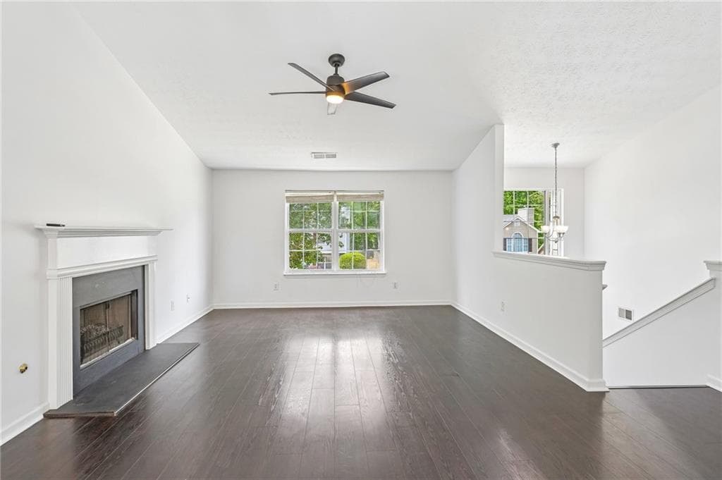4 bedroom, 3 bathroom, 2,059 sq ft single family residence for sale at 2642 Lake Park Bend, Acworth, GA 30101 — photo 7