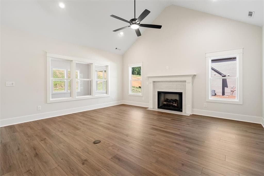 5 bedroom, 4 bathroom, 2,762 sq ft single family residence for sale at 165 West Lake Boulevard, Carrollton, GA 30116 — photo 10