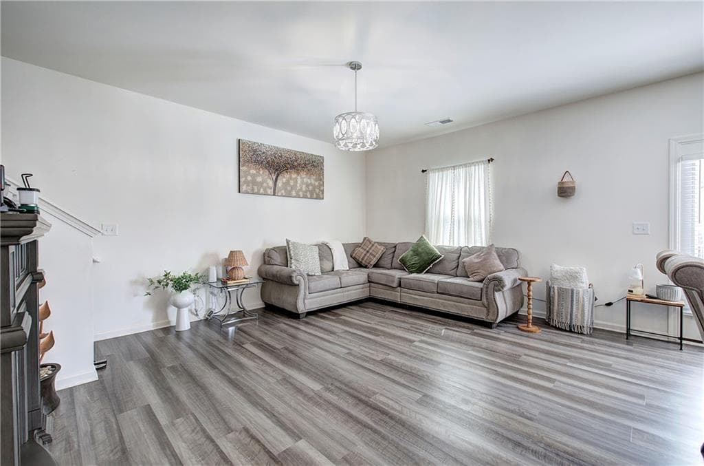 4 bedroom, 3 bathroom, 2,132 sq ft single family residence for sale at 138 Verona Drive, Cartersville, GA 30120 — photo 7