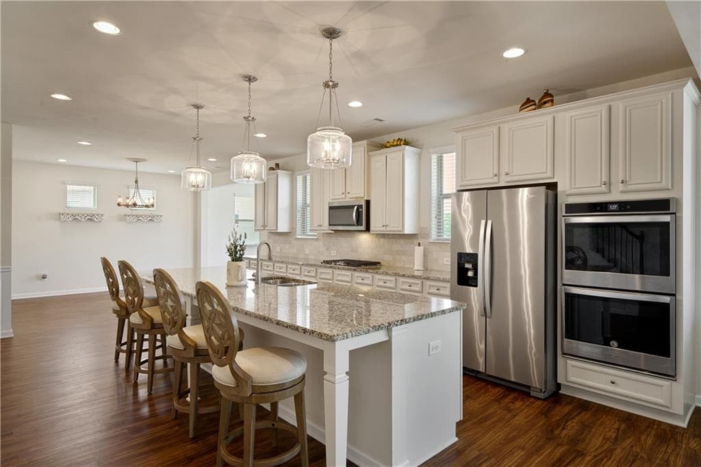 6 bedroom, 4 bathroom, 4,094 sq ft single family residence under contract at 5210 Echos Cove, Cumming, GA 30028 — photo 8