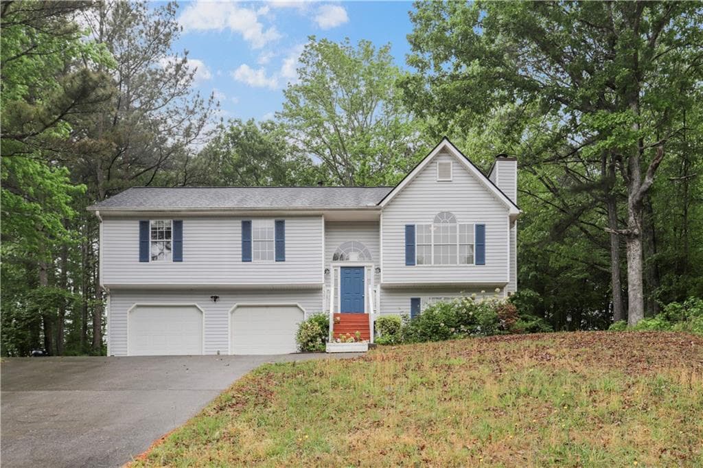 3 bedroom, 2 bathroom, 1,621 sq ft single family residence sold at 130 Bridge Landing, Douglasville, GA 30134
