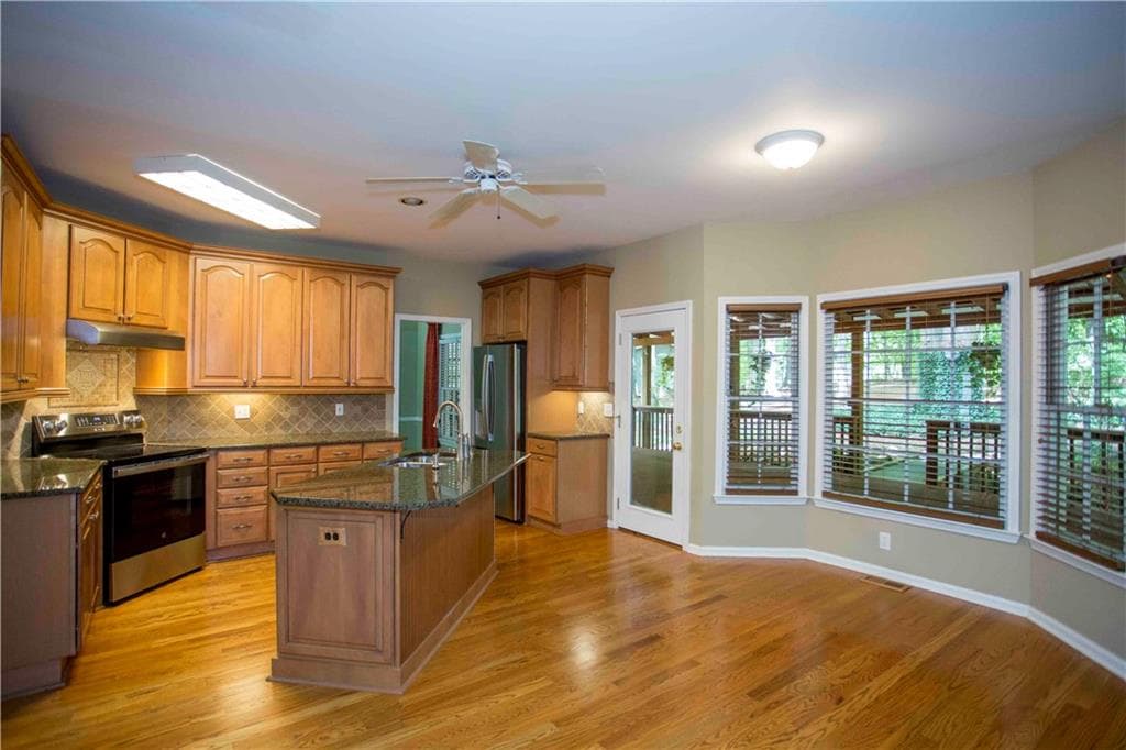 4 bedroom, 3 bathroom, 2,496 sq ft single family residence for sale at 3788 Westwick Court, Kennesaw, GA 30152 — photo 8