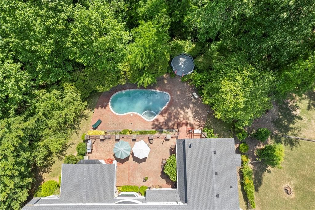 5 bedroom, 6 bathroom, 5,856 sq ft single family residence for sale at 4610 Orkney Lane, Atlanta, GA 30331 — photo 4