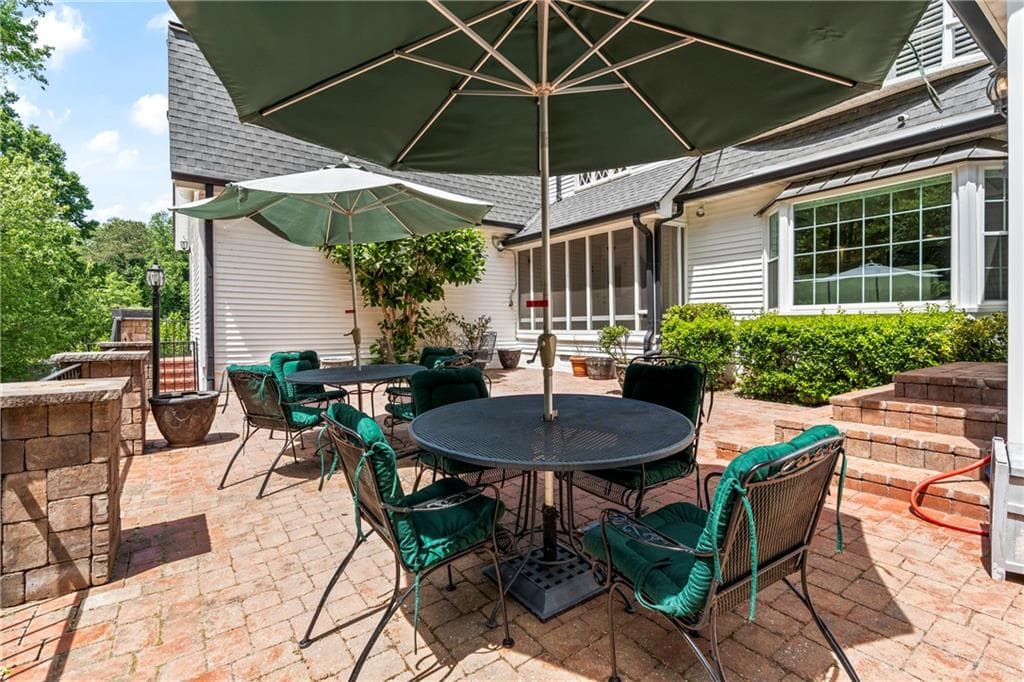 5 bedroom, 6 bathroom, 5,856 sq ft single family residence for sale at 4610 Orkney Lane, Atlanta, GA 30331 — photo 7
