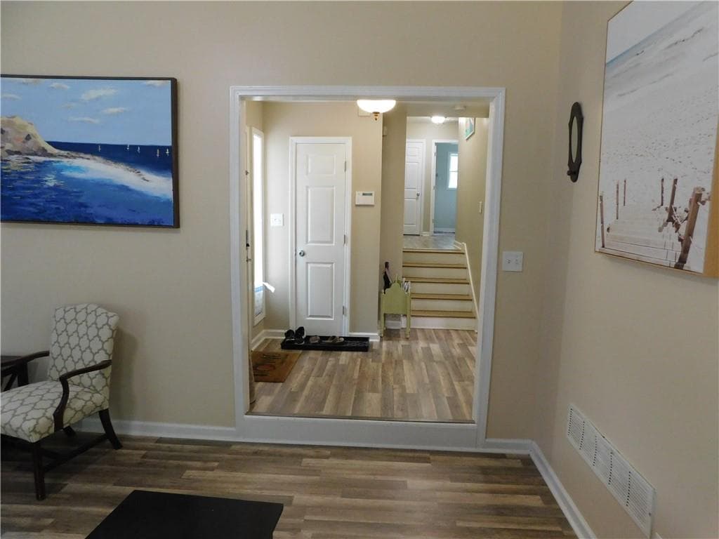 6 bedroom, 3 bathroom, 3,034 sq ft single family residence for sale at 8805 Willow Creek Court, Douglasville, GA 30135 — photo 7