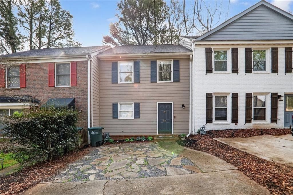 706 Twin Brooks Court, Marietta, GA 30067 — most recent listing photo