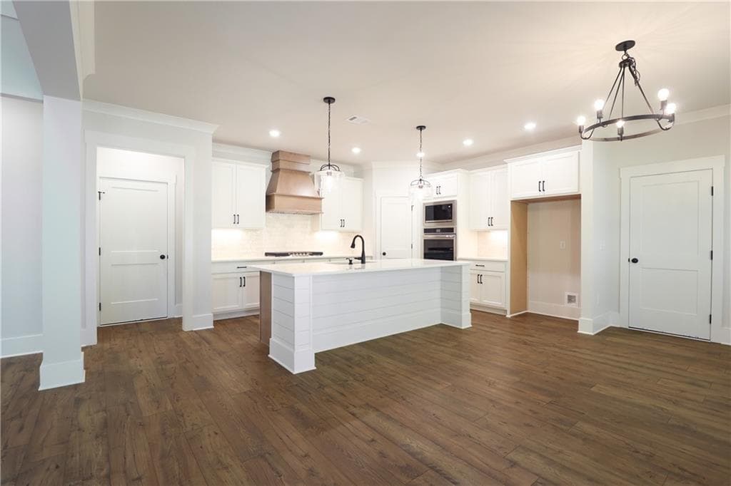 4 bedroom, 3 bathroom, 2,660 sq ft single family residence for sale at 196 Weslyn Drive, Social Circle, GA 30025 — photo 8