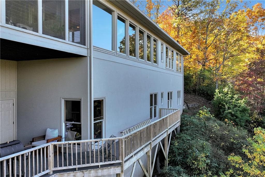 3 bedroom, 3 bathroom, 2,844 sq ft single family residence under contract at 962 Woodbrier, Sautee Nacoochee, GA 30571 — photo 8