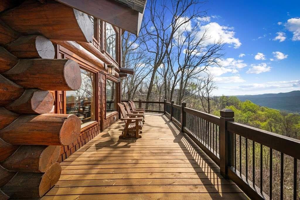 5 bedroom, 5 bathroom, 4,889 sq ft single family residence for sale at 602 Overlook Drive, Blue Ridge, GA 30513 — photo 6