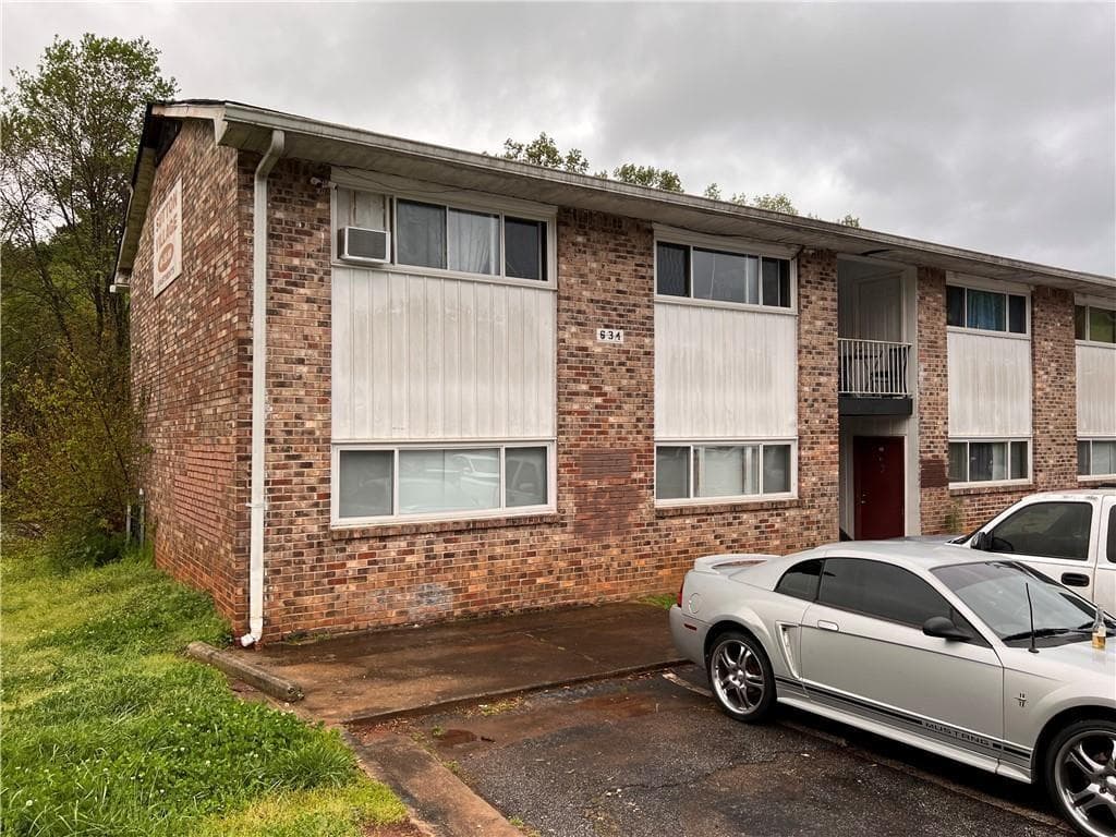 quadruplex for sale at 634 Jolly Avenue, Clarkston, GA 30021