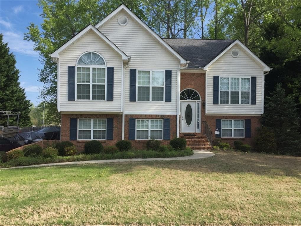 180 Pecan Ridge Drive, Fayetteville, GA 30215 — most recent listing photo