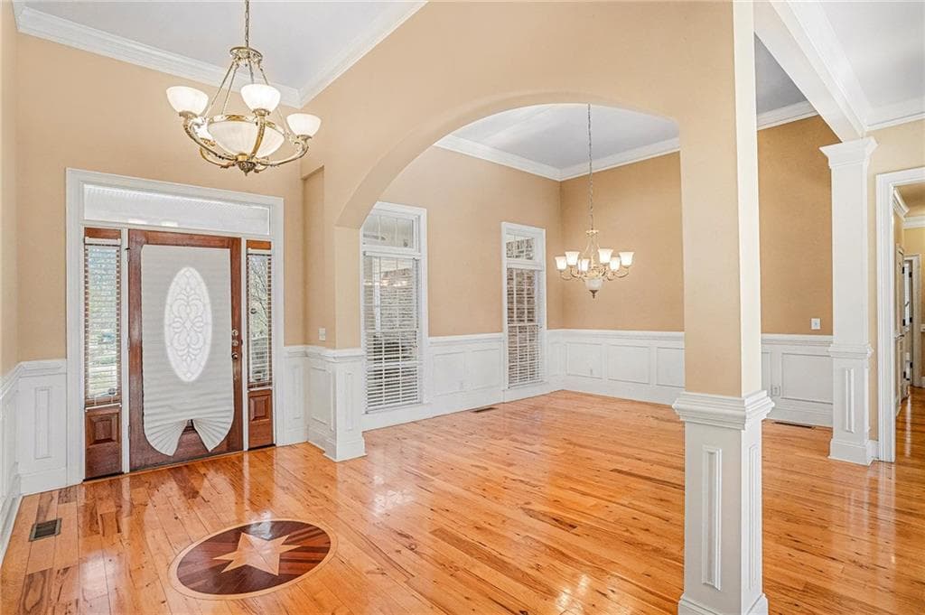 5 bedroom, 4 bathroom, 3,894 sq ft single family residence for sale at 390 Glengarry Chase, Covington, GA 30014 — photo 3