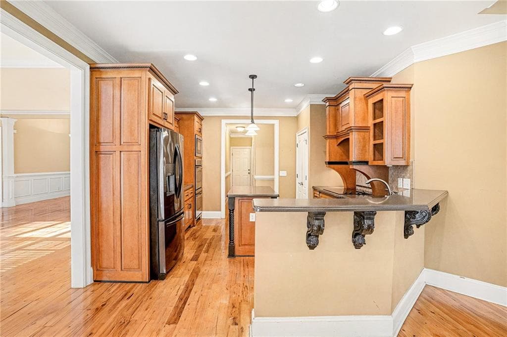 5 bedroom, 4 bathroom, 3,894 sq ft single family residence for sale at 390 Glengarry Chase, Covington, GA 30014 — photo 7