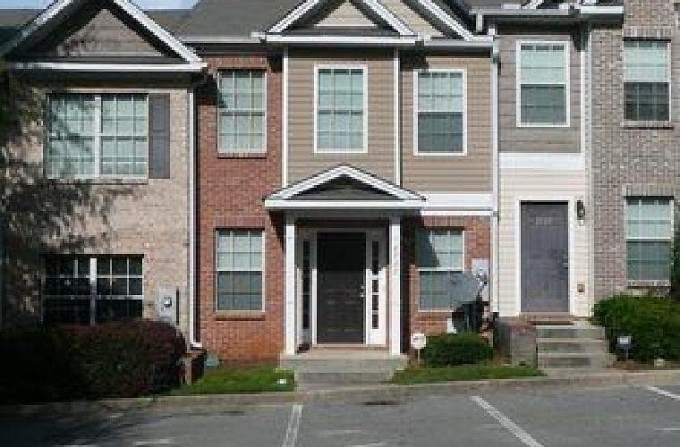 3 bedroom, 3 bathroom, 1,664 sq ft townhouse for sale at 2739 Vining Ridge Terrace, Decatur, GA 30034