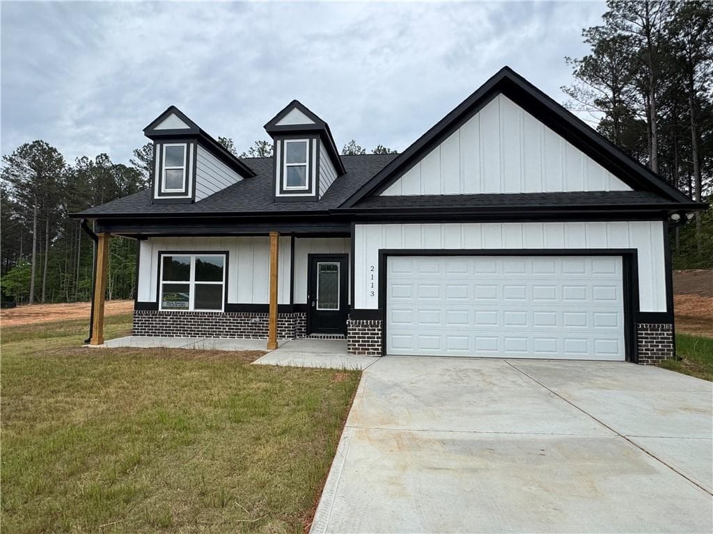 3 bedroom, 2 bathroom, 1,685 sq ft single family residence sold at 2113 N. Hicks Road, Toccoa, GA 30577