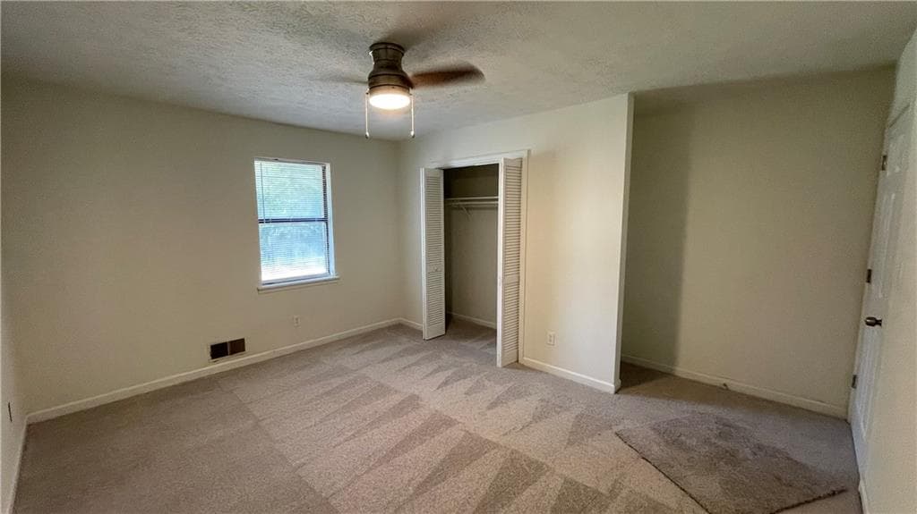 2 bedroom, 1 bathroom duplex for rent at 111 Doves Ln, Griffin, GA 30223 for $1,400 a month — photo 6