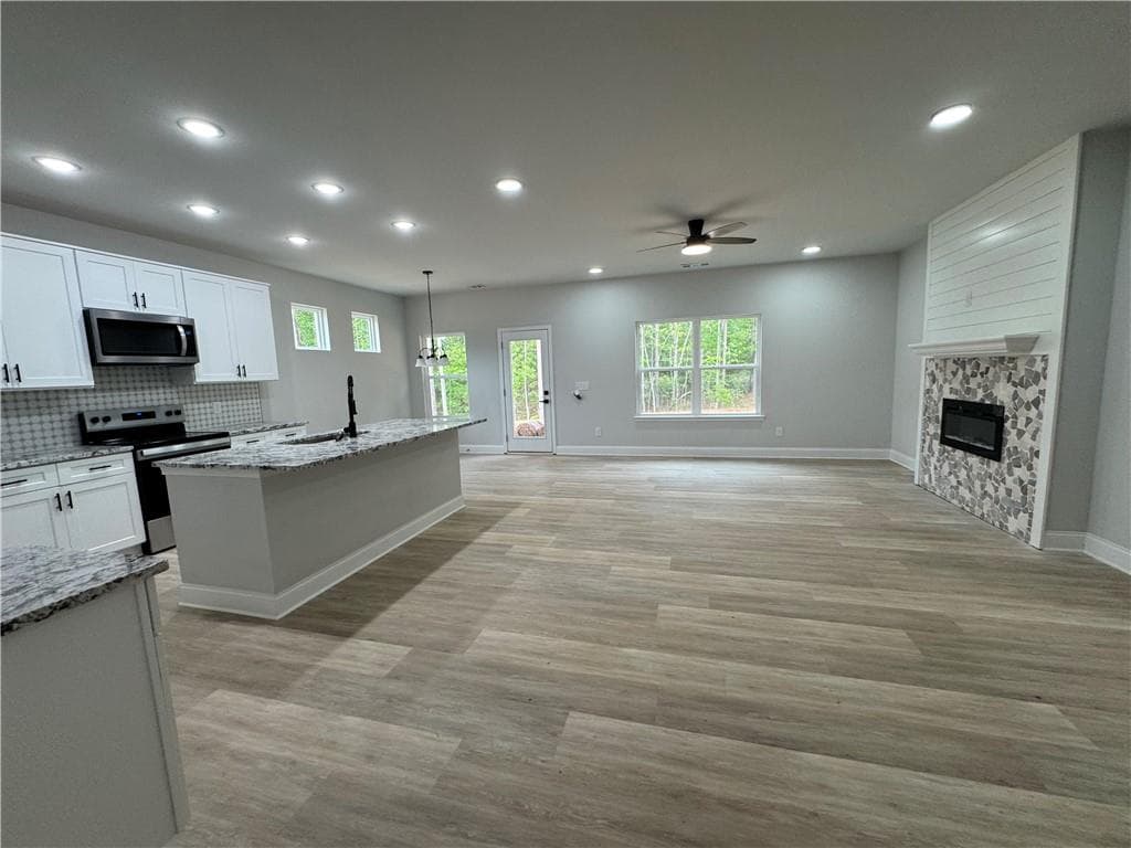 3 bedroom, 2 bathroom, 1,700 sq ft single family residence for sale at 2057 N. Hicks Rd., Toccoa, GA 30577 — photo 9