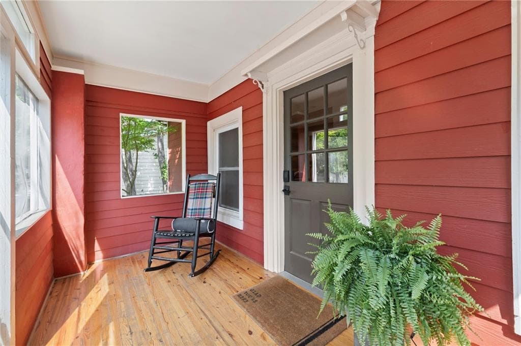 2 bedroom, 2 bathroom, 950 sq ft single family residence for sale at 209 Hampshire Avenue, Decatur, GA 30030 — photo 4