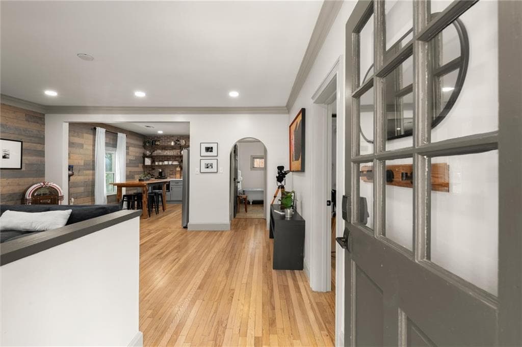2 bedroom, 2 bathroom, 950 sq ft single family residence for sale at 209 Hampshire Avenue, Decatur, GA 30030 — photo 7