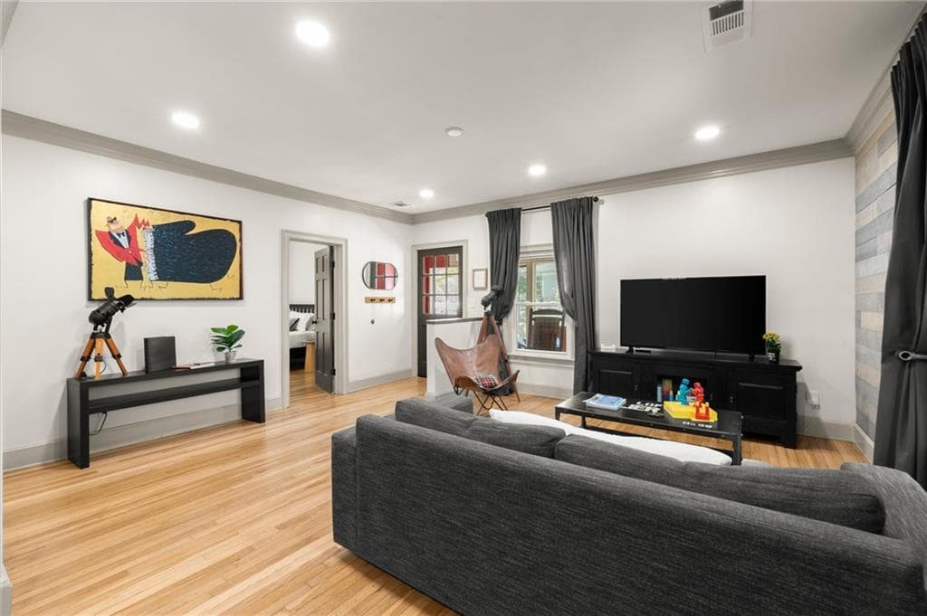 2 bedroom, 2 bathroom, 950 sq ft single family residence for sale at 209 Hampshire Avenue, Decatur, GA 30030 — photo 9