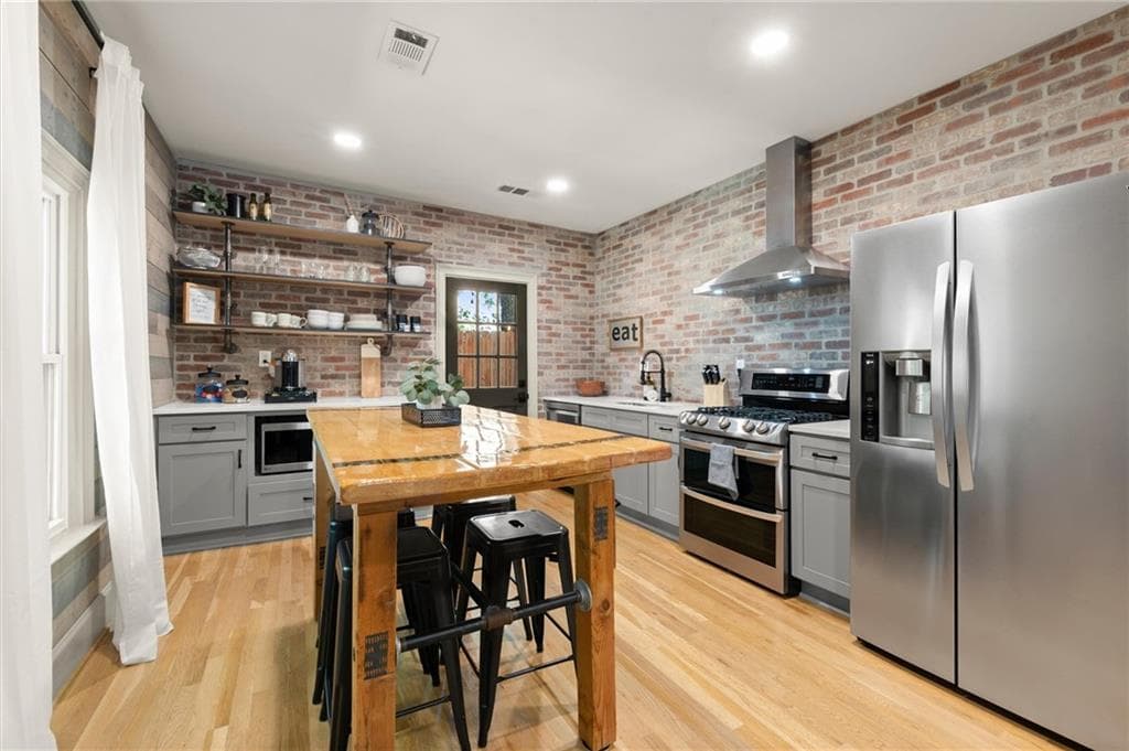 2 bedroom, 2 bathroom, 950 sq ft single family residence for sale at 209 Hampshire Avenue, Decatur, GA 30030 — photo 3