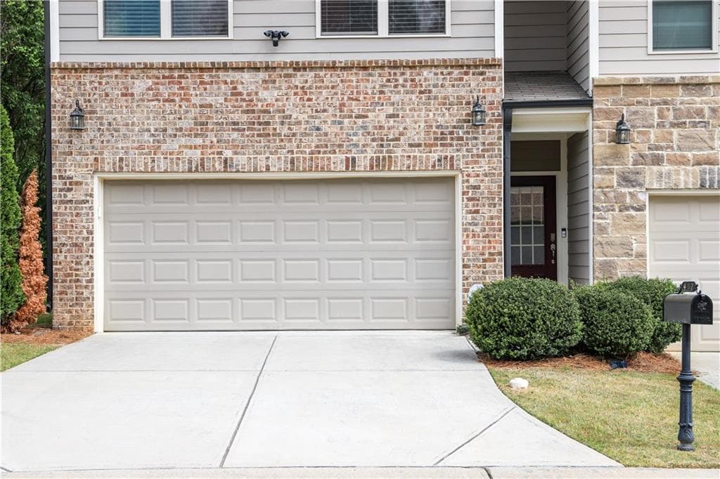3 bedroom, 3 bathroom, 2,032 sq ft townhouse for rent at 402 Mulberry Row, Atlanta, GA 30354 for $2,450 a month — photo 3