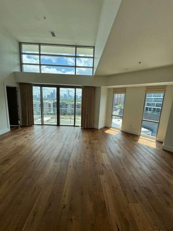 2 bedroom, 2 bathroom, 1,210 sq ft condominium for sale at 1100 Howell Mill Road 913, Atlanta, GA 30318 — photo 1 of 20