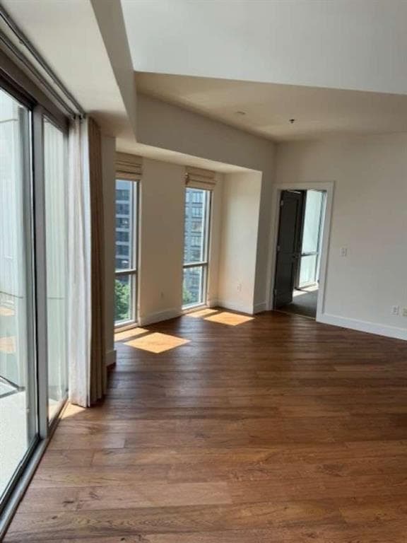 2 bedroom, 2 bathroom, 1,210 sq ft condominium for sale at 1100 Howell Mill Road 913, Atlanta, GA 30318 — photo 2