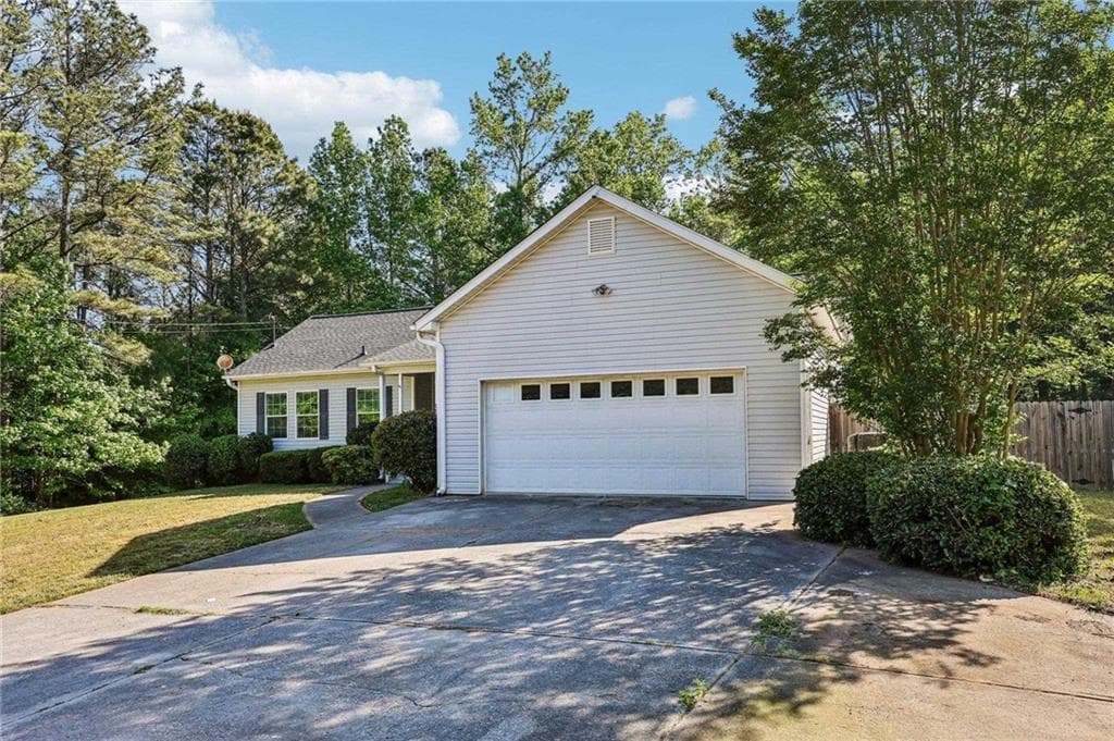 3 bedroom, 2 bathroom, 1,650 sq ft single family residence sold at 20 Hurst Mill N Road, Bremen, GA 30110