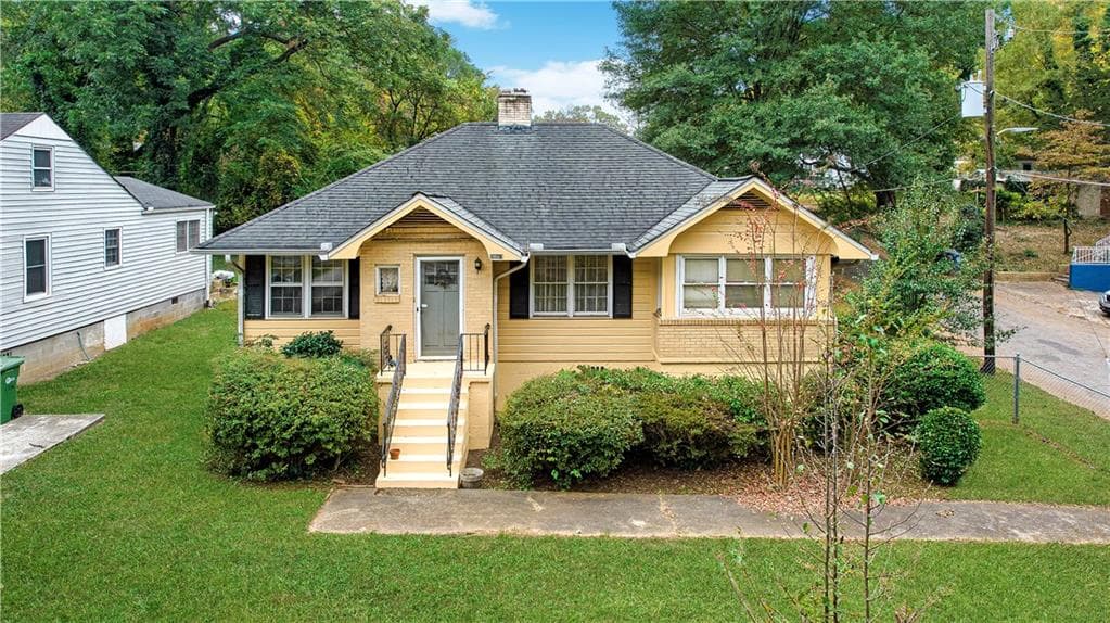 2 bedroom, 2 bathroom, 1,456 sq ft single family residence for sale at 1778 Campbellton Road, Atlanta, GA 30311 — photo 2