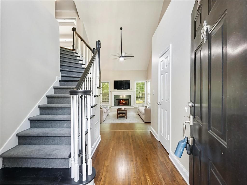 3 bedroom, 3 bathroom, 1,707 sq ft single family residence for sale at 2348 Logan Circle, Brookhaven, GA 30319 — photo 2